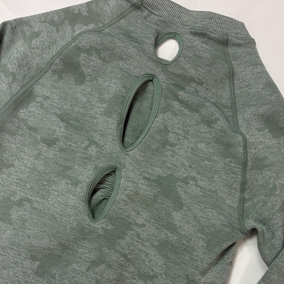 Gymshark Sage Green Long Sleeve Top - Picture 7 of 9